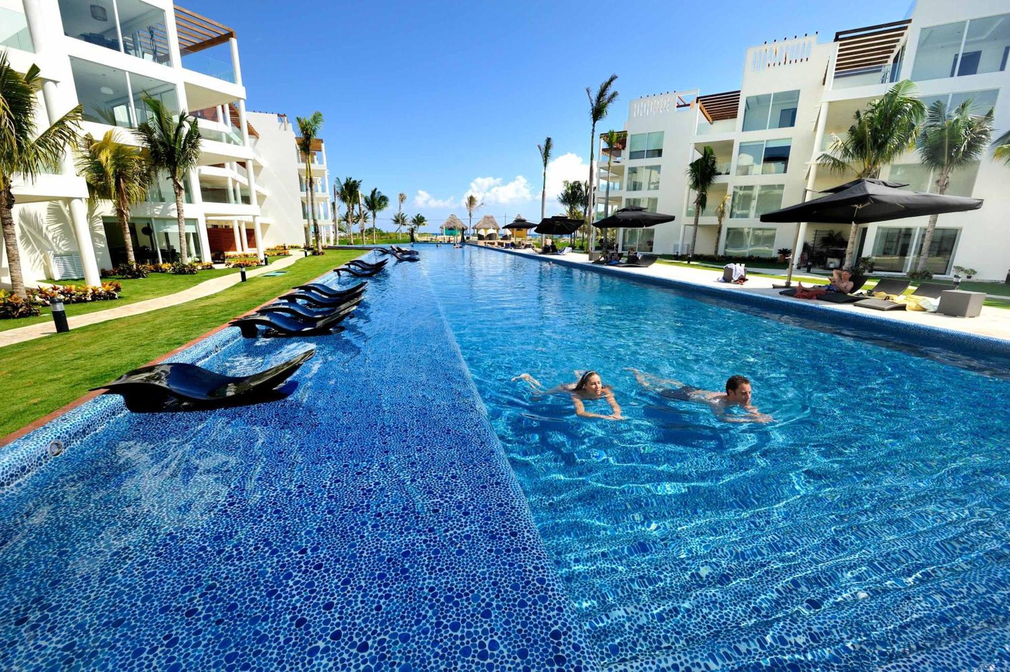 The Elements Oceanfront & Beachside Condo Hotel Playa del Carmen Exteriör bild